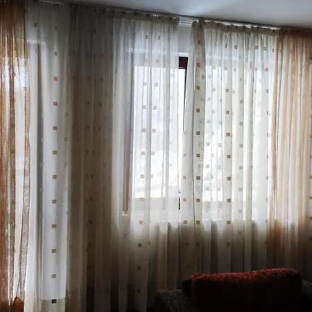 стената 4-3а Apartment Pamporovo