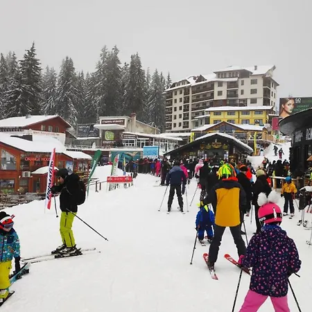 стената 4-3а Pamporovo